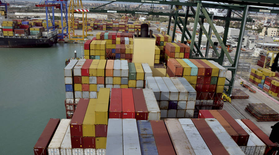 Los buques vuelven a llenarse en los puertos chinos y se restablece poco a poco el flujo habitual del comercio exterior. Foto DP.