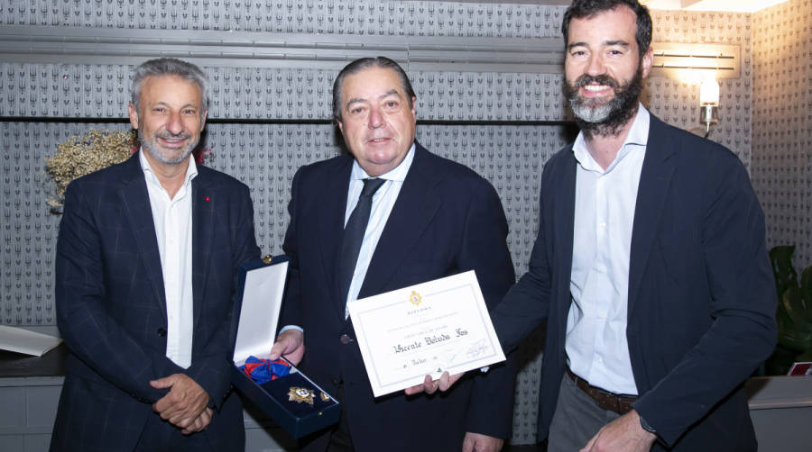 Vicente Boluda Fos recibe la Gran Cruz de ANARE del Remolque y Salvamento Mar&iacute;timo.