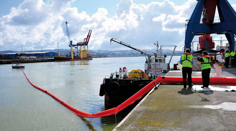 La Autoridad Portuaria de Bilbao pone a prueba su Plan de Contingencia por contaminaci&oacute;n marina