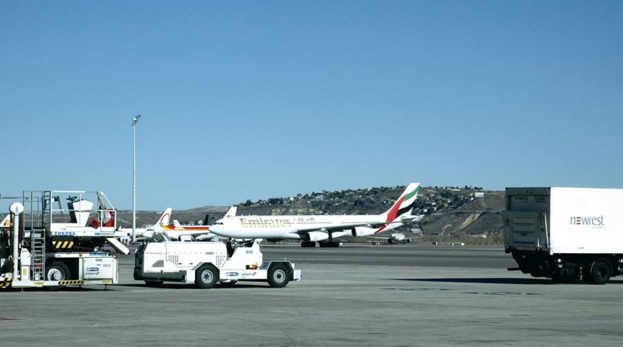 Barajas todav&iacute;a se encuentra un 10,3% por debajo de los niveles prepandemia. Foto M.J.