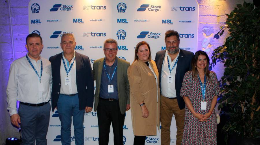 Desde la izquierda: Daniel Casero, director nacional de Stock Cargo (almacenaje); Pacho Taleb, presidente de MSL Group; Pablo Auger, managing director del Grupo IFS; Virginia Prado, branch manager de IFS Bilbao; Rodrigo Vázquez, vicepresidente de MSL Group; Victoria Damborena, directora de operaciones MSL. Foto J.P.