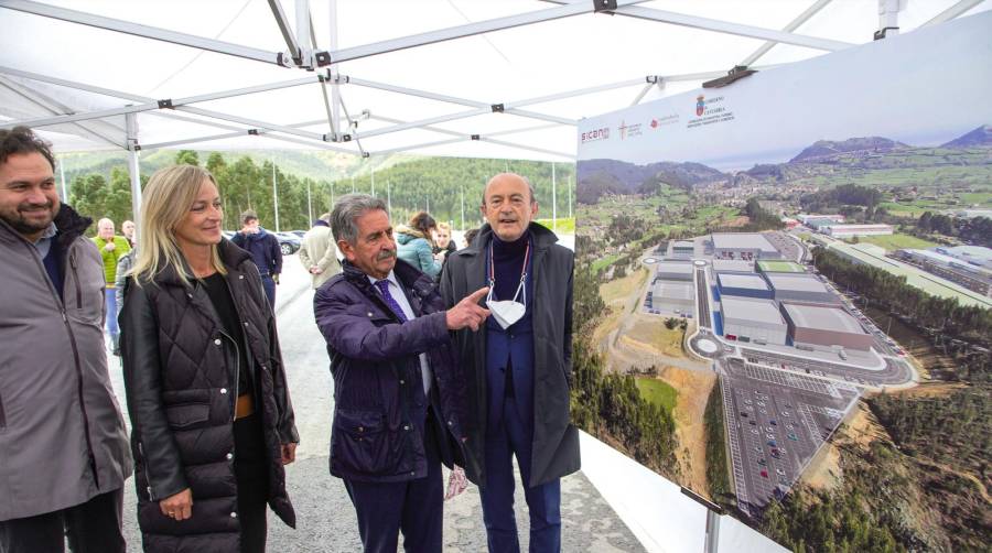 El presidente de Cantabria, Miguel Ángel Revilla, inauguró la ampliación.