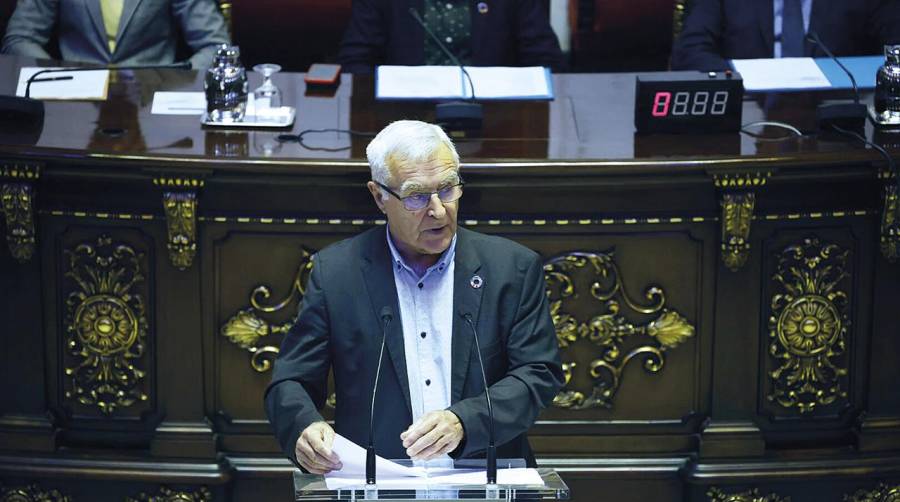 Joan Ribó, alcalde de Valencia, durante su intervención en el Debate sobre el Estado de la Ciudad.