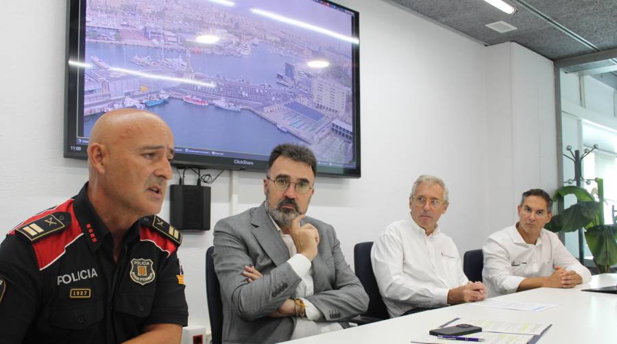 Carels Anfruns, responsable del Plan Director de Seguridad de la Copa America; Lluís Salvadó, presidente de Port de Barcelona; Bernat Baró, director de Seguridad Corporativa; y Dídac Hoflich, responsable de Proyectos y Servicios TIC. Foto M.V.