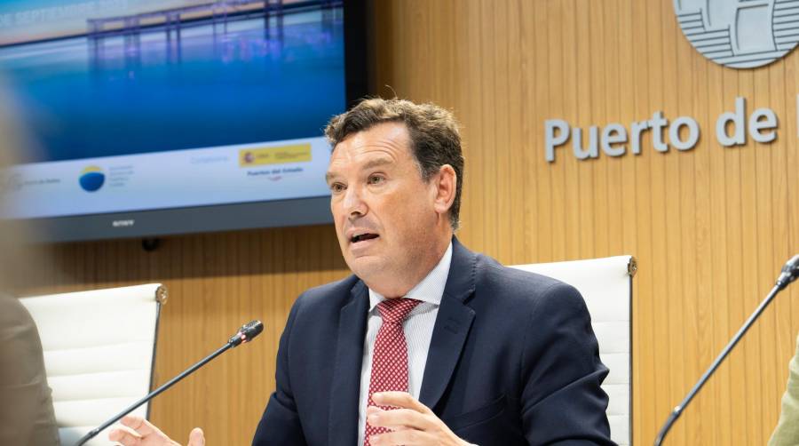 Alberto Santana, presidente del Puerto de Huelva.