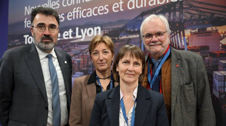 Port de Barcelona presenta las conexiones ferroviarias directas con Francia en SITL Paris