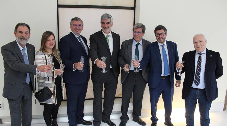 Emilio Guardiola (Colegio de Agentes de Aduanas), Paula Casais (Asociación Naviera), Carlos Prades (FVET), Francisco Prado (Aportem), Aurelio Martínez (APV), Álvaro Rodríguez (Puertos del Estado) y Luis Rosa (ATEIA-OLTRA Valencia).