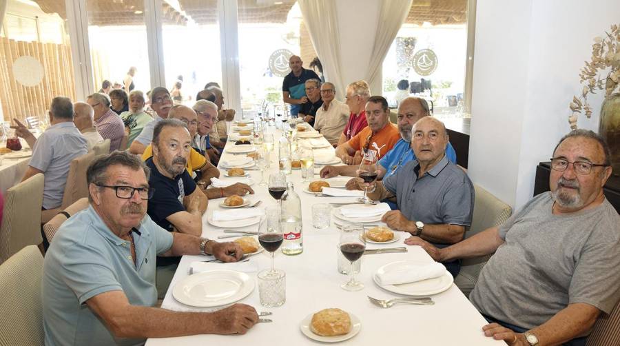 Estibadores jubilados celebran el 50 aniversario del inicio de su carrera profesional