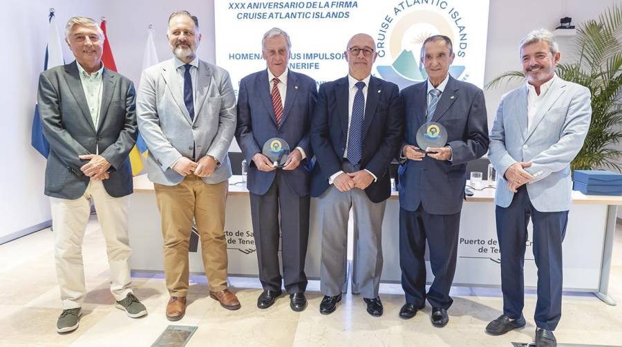 Los impulsores de Cruise Atlantic Islands fueron homenajeados por la Autoridad Portuaria de Santa Cruz de Tenerife.