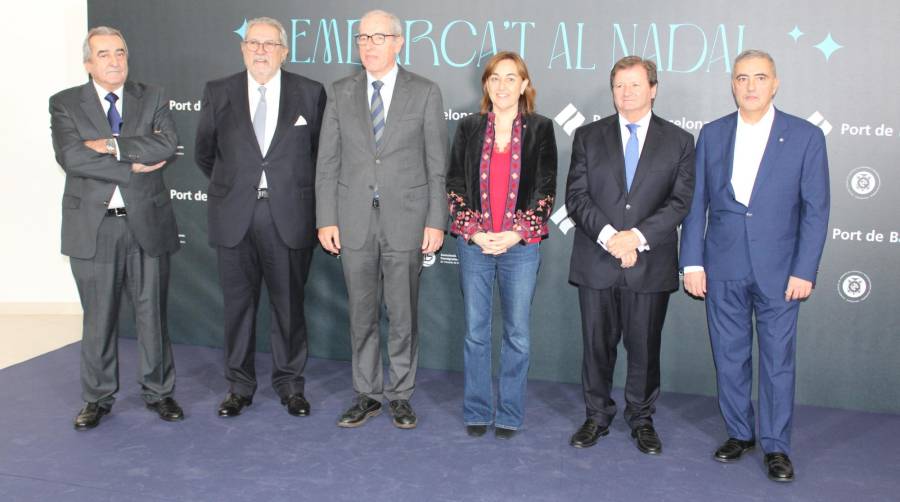 Emili Sanz, presidente de ATEIA-OLTRA Barcelona; Javier Vidal, presidente de la Asociación de Empresas Estibadoras de Barcelona; José Alberto Carbonell, presidente de Port de Barcelona; Sílvia Paneque, consellera de Territori; Antonio Llobet, presidente del Colegio Oficial de Agentes de Aduanas y Representantes Aduaneros de Barcelona; y Salvador Richart, presidente de la Asociación de Agentes Consignatarios de Barcelona. Foto M.V.