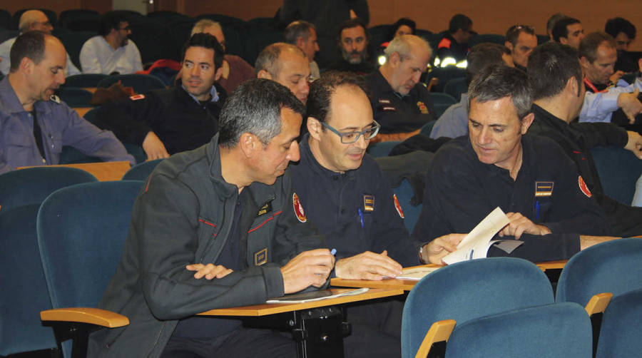 Durante el encuentro se presentaron las diferentes gu&iacute;as t&eacute;cnicas publicadas por los grupos del Workshop de Intervenci&oacute;n Operativa en Riesgos Tecnol&oacute;gicos.