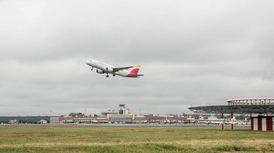 ATEIA Madrid urge mejorar los servicios de inspección de farmacia en la aduana de Barajas