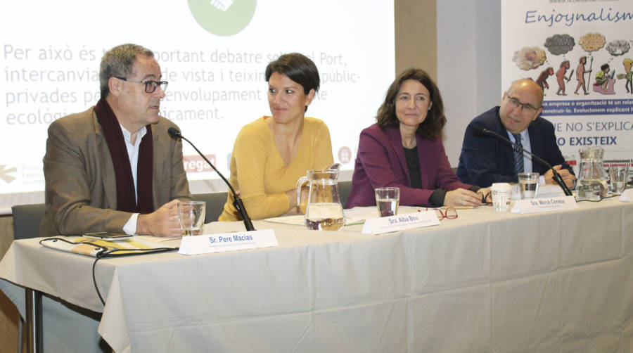 Conesa: &ldquo;El Puerto de Barcelona no quiere ni puede quedar fuera de la emergencia clim&aacute;tica&rdquo;