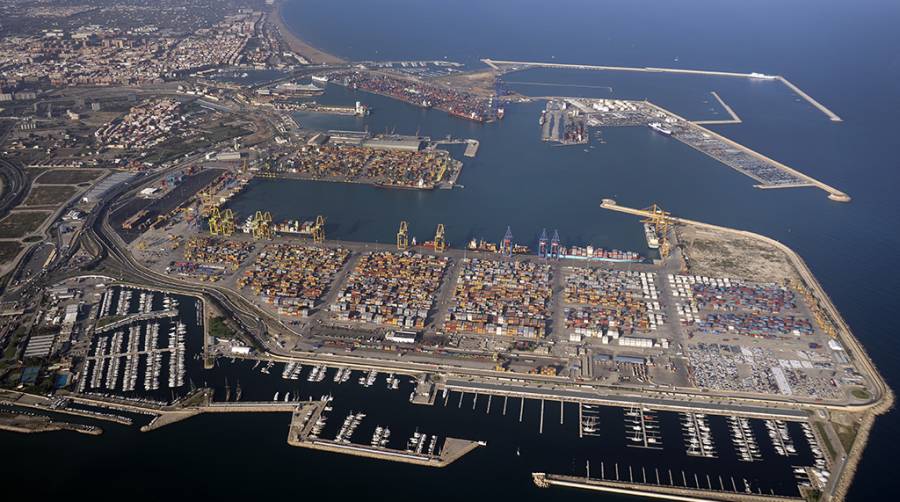 FVET-Puerto denuncia la &quot;escasa implicaci&oacute;n de las terminales de contenedores&quot; con el futuro del puerto de Valencia