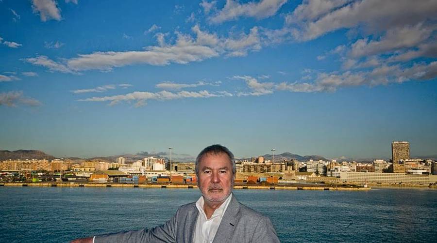 Fallece Juan Antonio Gisbert, gran impulsor de la transformación del Puerto de Alicante