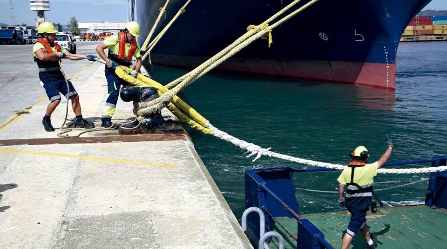 Los trabajadores de Mooring ratificar&aacute;n el preacuerdo alcanzado con la empresa el pr&oacute;ximo mi&eacute;rcoles 18 de noviembre. Foto J.J.M.