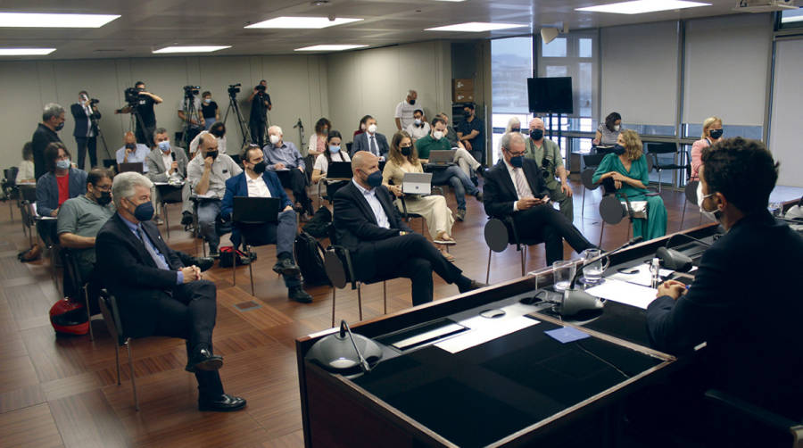 &ldquo;El Port de Barcelona pasa de estar en muy buenas manos a otras muy buenas tambi&eacute;n&rdquo;