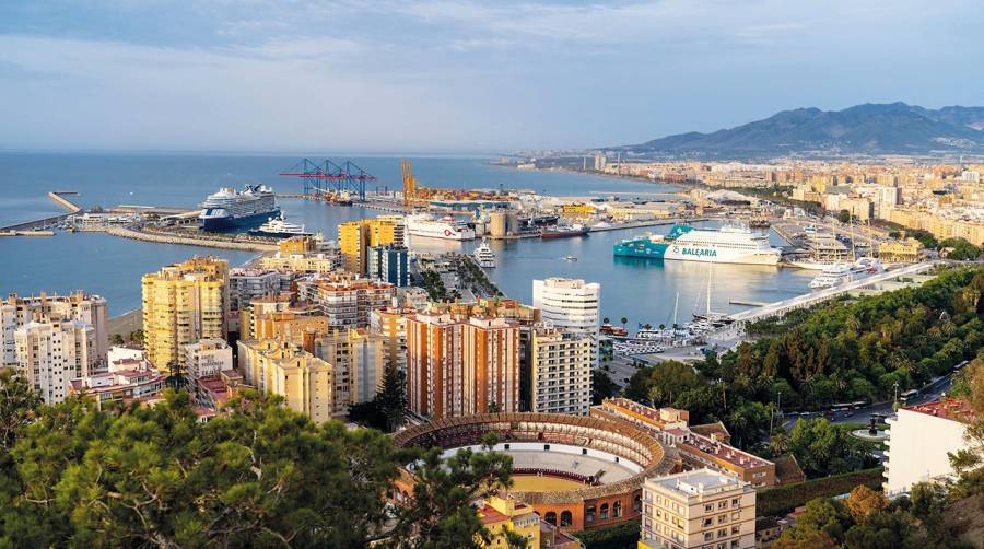 <b>Málaga juega sus bazas para convertirse en puerto base de cruceros en el futuro</b>