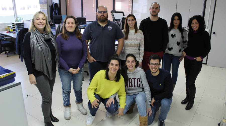 Equipo humano de la transitaria e2e Logistics Solutions en las instalaciones de la compa&ntilde;&iacute;a ubicadas en Cornell&agrave;, en Barcelona. Foto A.Tejera.