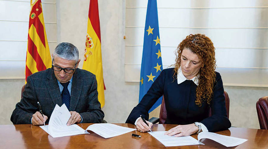 El acuerdo fue firmado por el vicepresidente de ASCER, Francisco Ramos, y la socia responsable de PwC en la Comunitat Valenciana y Murcia, Sandra Deltell.