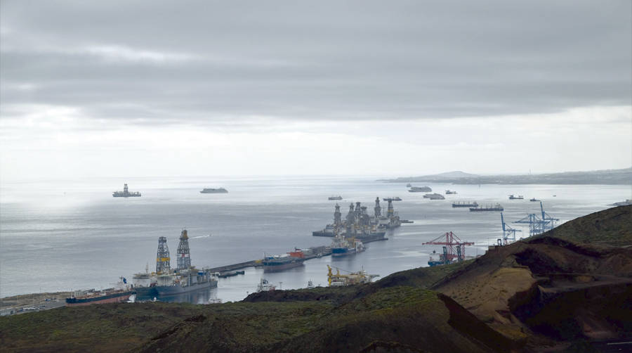 Los puertos canarios han hecho una gran apuesta por atender al sector e&oacute;lico offshore.