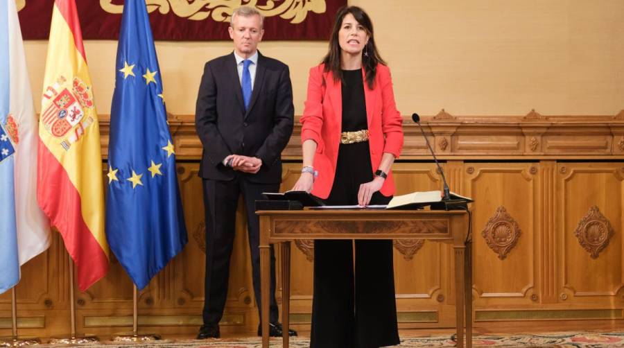 María Martínez Allegue tomó posesión ayer de su cargo en presencia del presidente de la Xunta de Galicia, Alfonso Rueda.