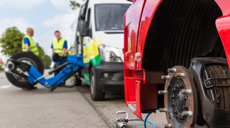 Michelin y CTT firman una alianza para contribuir al transporte sostenible.