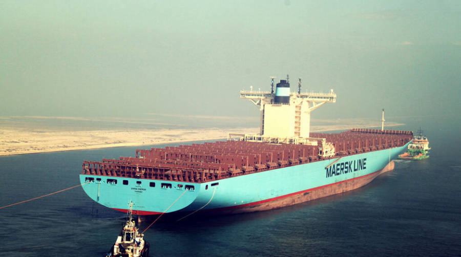 El &ldquo;Emma Maersk&rdquo; sella sus fugas y parte de Port Said para su reparaci&oacute;n definitiva