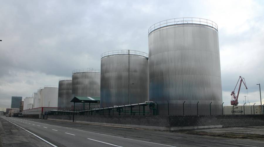 Los seis nuevos tanques de acero inoxidable y calorífugos han añadido 12.000 metros cúbicos de capacidad. Foto J.P.