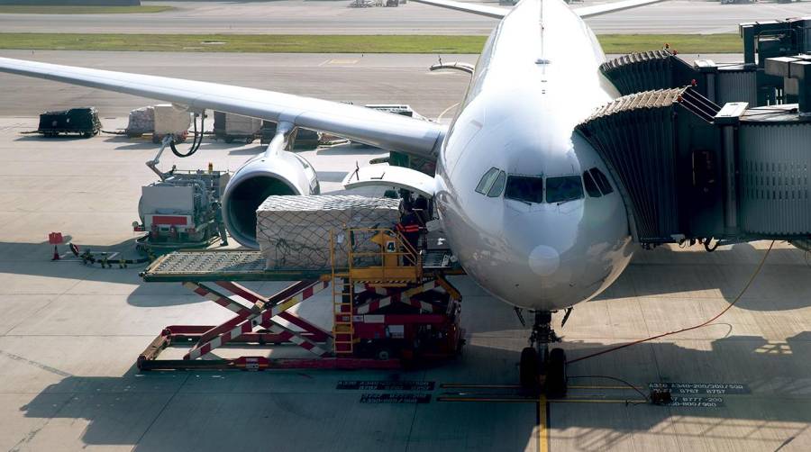 Los aeropuertos españoles alcanzan un récord histórico de carga en enero