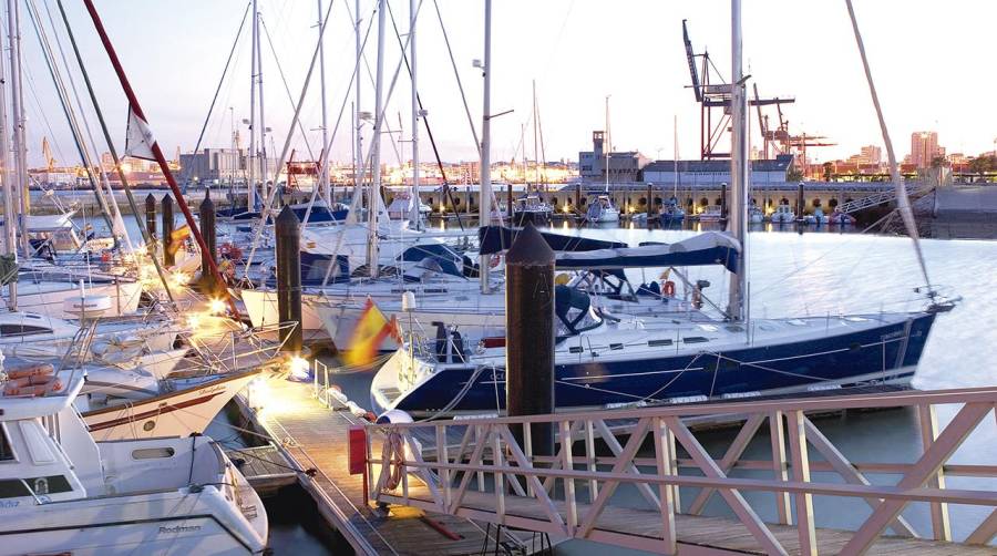 La AP de Cádiz licita la construcción y explotación de un hotel en Puerto América