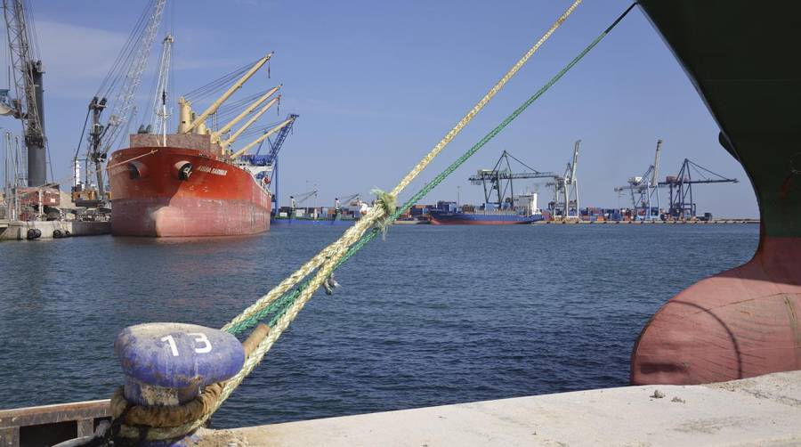 La Comunidad Portuaria de Castellón ya puede gestionar la exportación de vehículos de una manera más ágil gracias al intercambio electrónico de información que ofrece el servicio de LSPE.