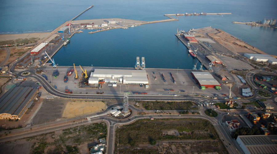 Noatum Terminal Polivalente Sagunto suma a sus servicios el almacenaje en DA y en DDA