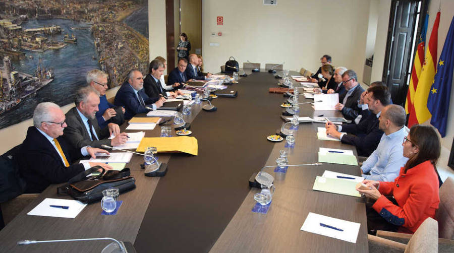 Un momento de la reuni&oacute;n del Consejo de Administraci&oacute;n. Foto Alba Garc&iacute;a.