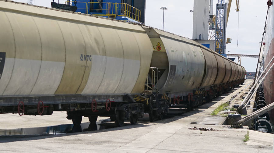 Parte del Port de Tarragona el primer tren cargado íntegramente de harina de soja