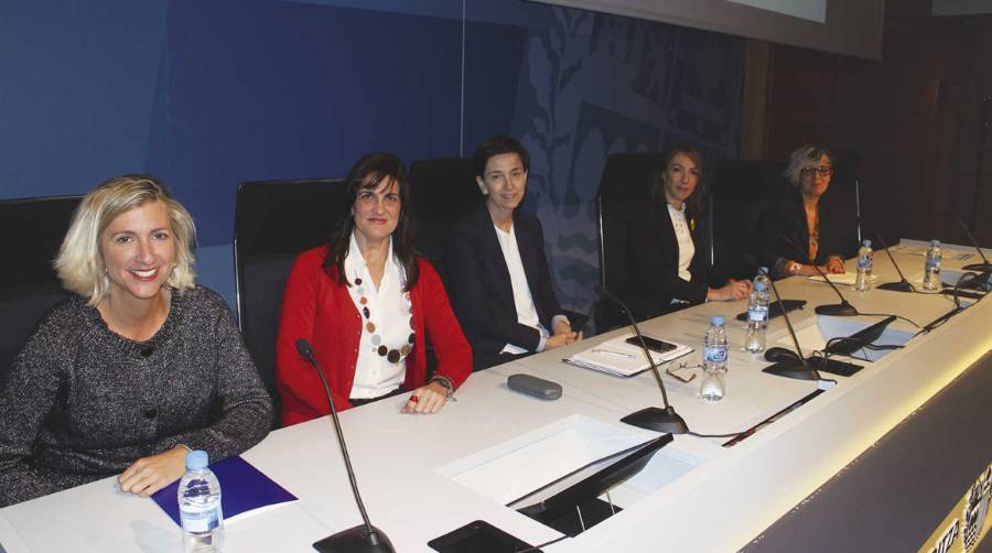 La formaci&oacute;n es la base para fomentar una mayor presencia de la mujer en el transporte