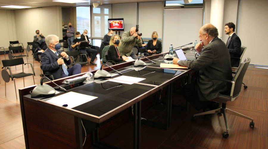 Rueda de prensa de presentaci&oacute;n de Nadal al Port. Foto A.Tejera.