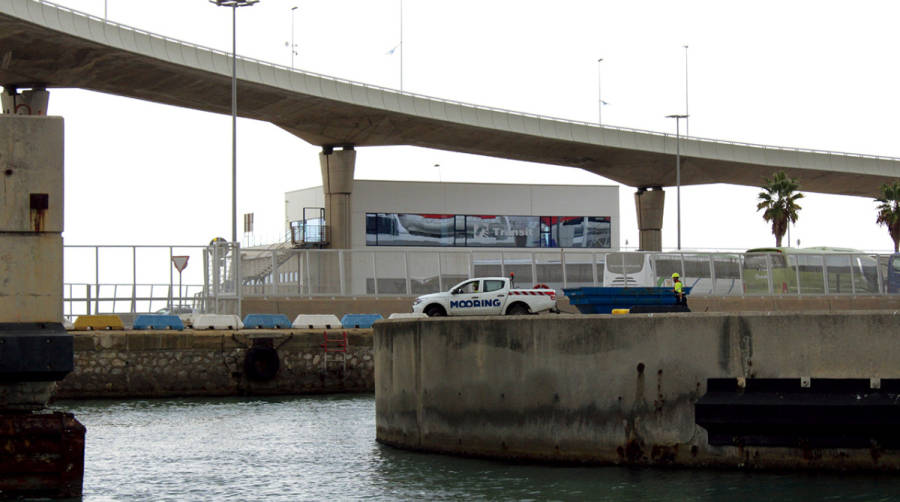 El preaviso de huelga presentado por los amarradores de Mooring es de car&aacute;cter indefinido a partir del 19 de octubre. Foto A.Tejera.