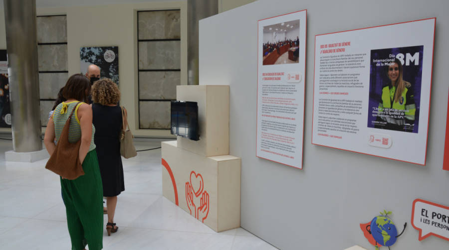 Unas 3.000 personas han visitado la exposici&oacute;n sobre los ODS en el Edificio del Reloj del puerto de Valencia. Foto: R. T.