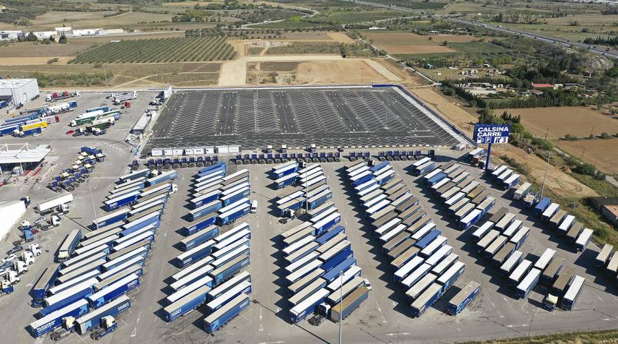 La compañía ha incrementado en 26.000 metros cuadrados el parking de su sede central.