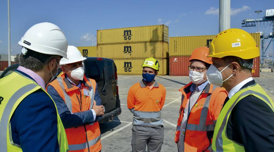 TMS avanza hacia una mayor eficiencia de la mano de Liebherr con una nueva gr&uacute;a STS