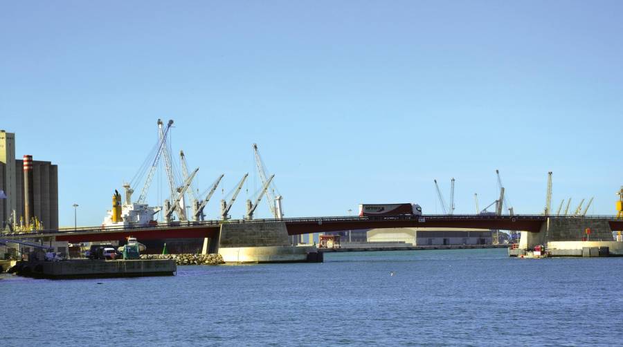 Para el Port de Tarragona, la transformación digital y, con ella, la cberregurida, es una apuesta estratégica. Foto L.E.