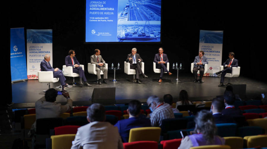 El Puerto de Huelva insta a reforzar sinergias para potenciar las exportaciones alimentarias