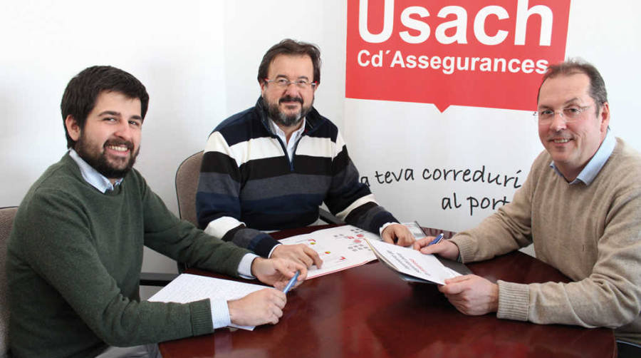 Pelayo Vallina, abogado y responsable del departamento de Supervisi&oacute;n log&iacute;stica y ciberriesgos de Usach; &Aacute;lex Delgado, responsable comercial, y Enric Usach, director t&eacute;cnico de la corredur&iacute;a. Foto E. Garc&iacute;a.