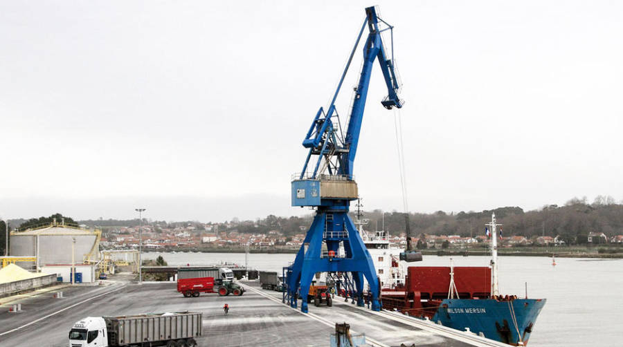 El Puerto de Baiona gana en competitividad con la entrada en servicio del muelle Castel