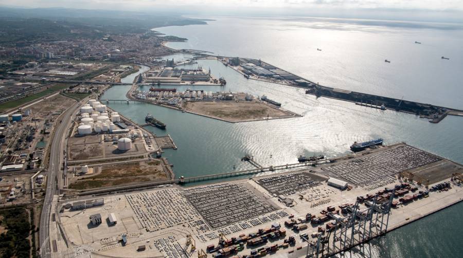 El Port de Tarragona acorta la validaci&oacute;n de facturas y pagos a menos de una semana ante la crisis del Covid-19.