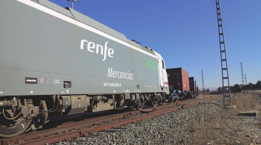 Transportes premia al ferrocarril con 26,11 millones pese a su descenso absoluto del 5,2%