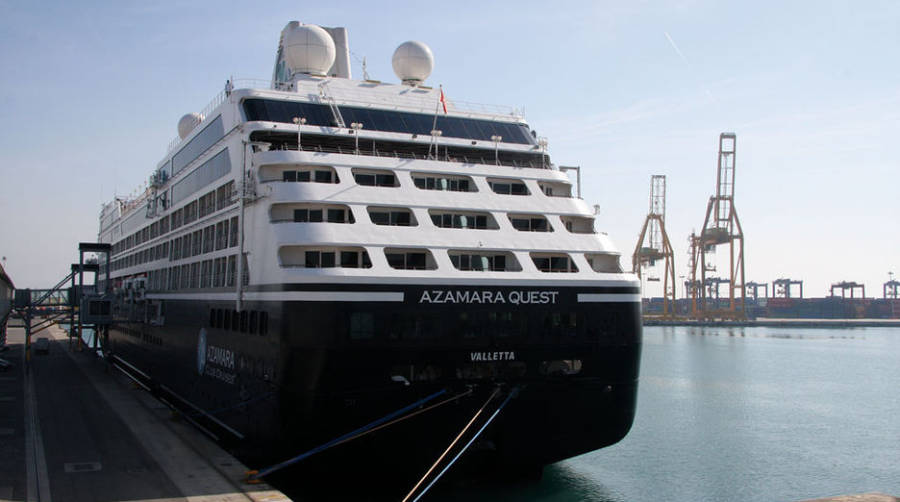 Acciona opera y consigna al &quot;Azamara Quest&quot; en su primera visita al Puerto de Valencia