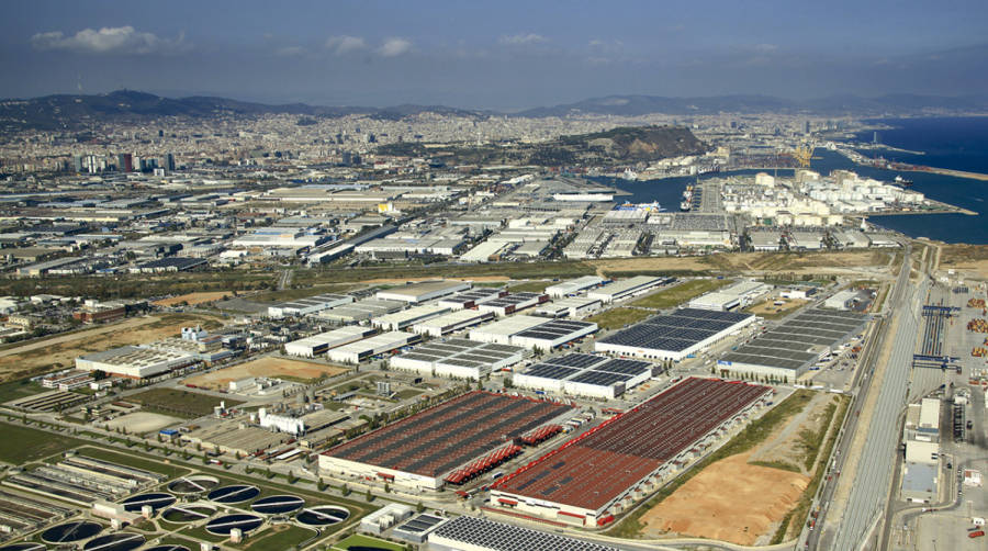 El Port de Barcelona recuperar&aacute; 100.000 metros cuadrados de la ZAL