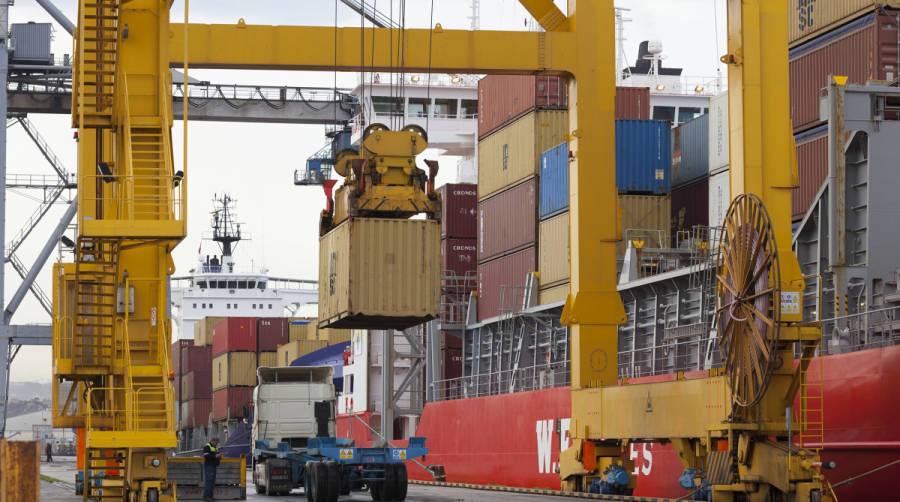 APM Terminals Gij&oacute;n registra un aumento significativo en el tr&aacute;fico de contenedores que obliga a adaptar sus instalaciones y recursos.